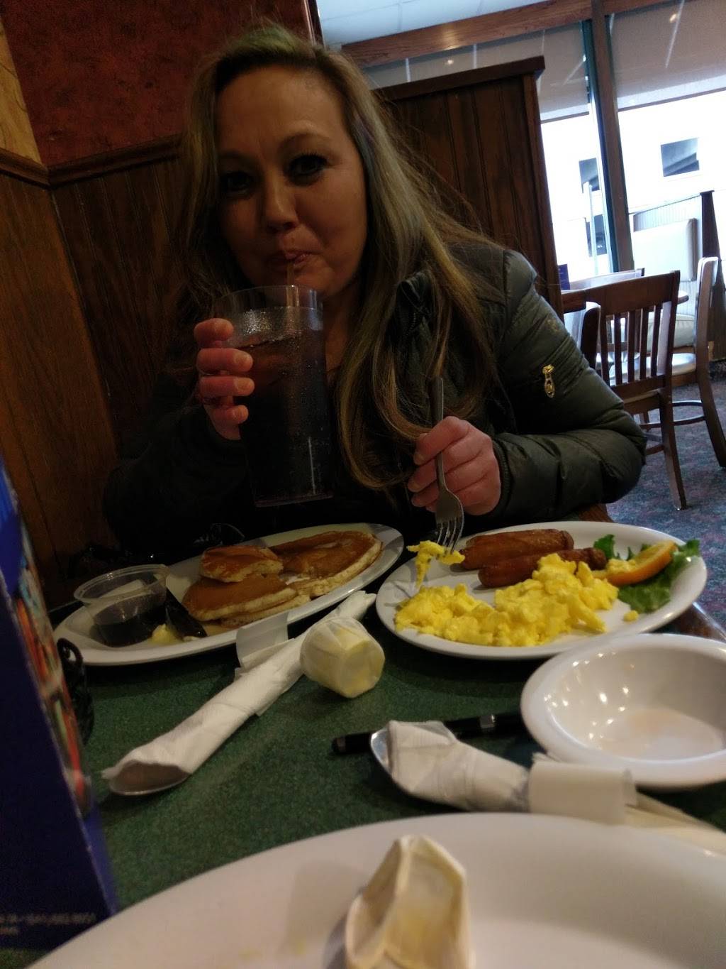 Second Street Cafe | cafe | 107 2nd St E, Ottumwa, IA 52501, USA | 6416845626 OR +1 641-684-5626