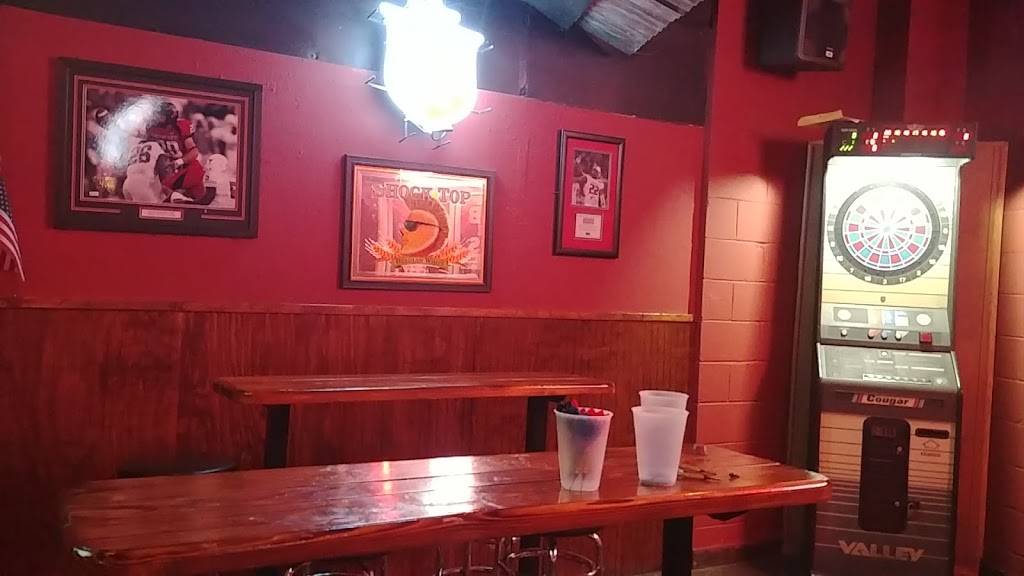 Bourbon and Brews Bar & Grille | restaurant | 2931 George Dieter Dr i, El Paso, TX 79936, USA | 9153134610 OR +1 915-313-4610