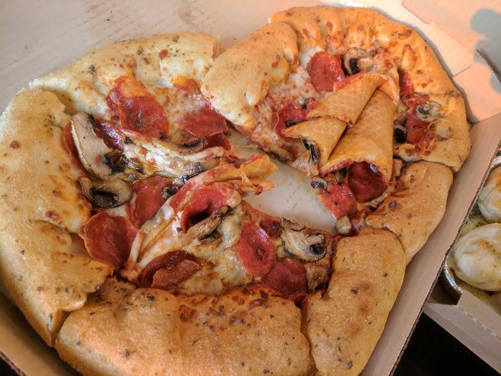 Pizza Hut | restaurant | 119 Bartram Oaks Walk Suite 107, Fruit Cove, FL 32259, USA | 9042303911 OR +1 904-230-3911