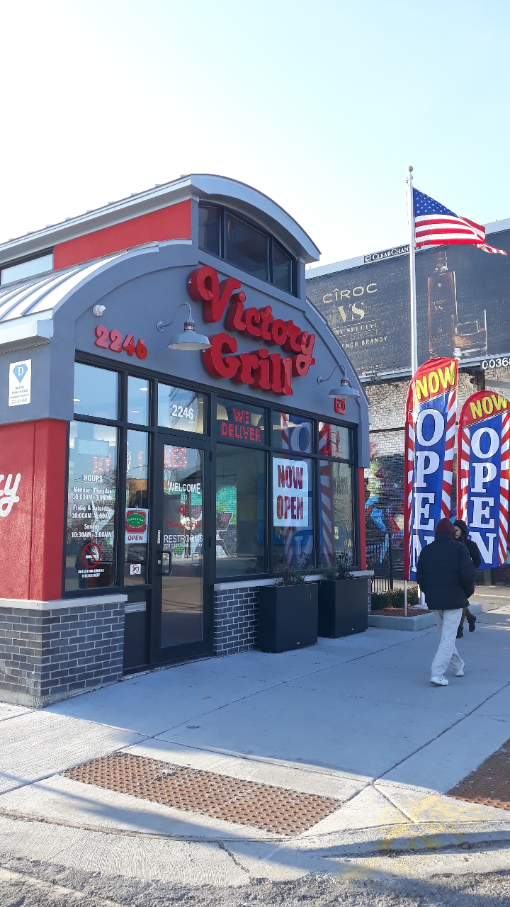 Victory Grill | restaurant | 2246 N Milwaukee Ave, Chicago, IL 60647, USA | 7736979745 OR +1 773-697-9745