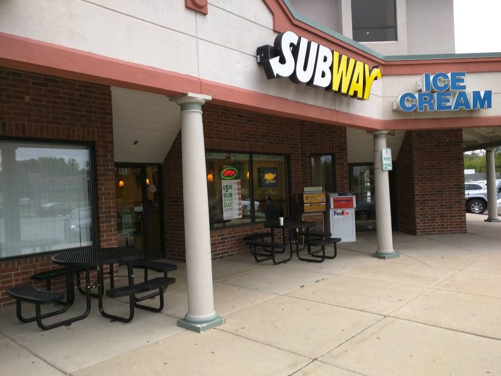 Subway Restaurants | restaurant | 950 IL-22, Fox River Grove, IL 60021, USA | 8474620077 OR +1 847-462-0077