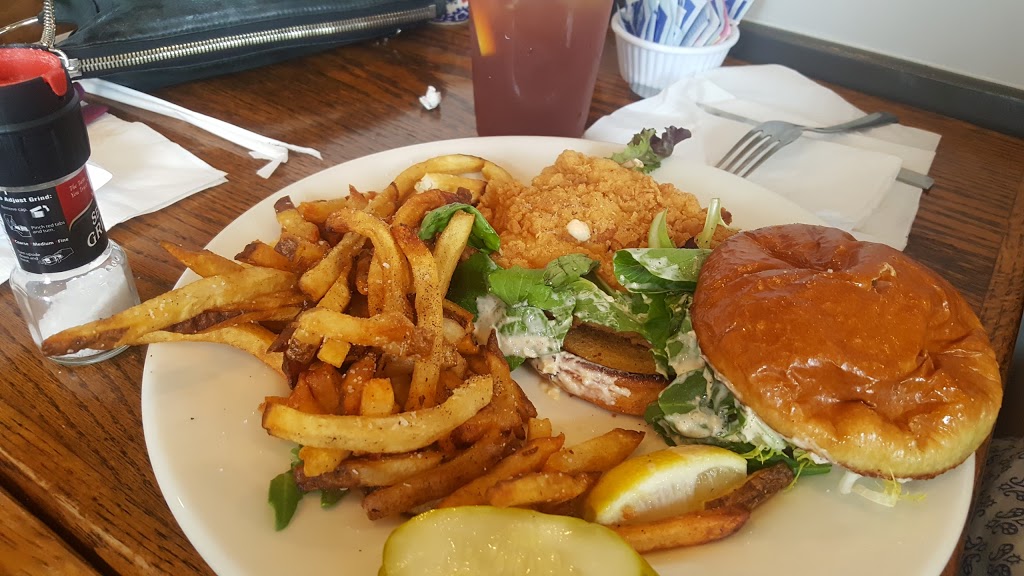 Bondos Dining & Takeout | restaurant | 1810 Ocean St, Marshfield, MA 02050, USA | 7813199825 OR +1 781-319-9825