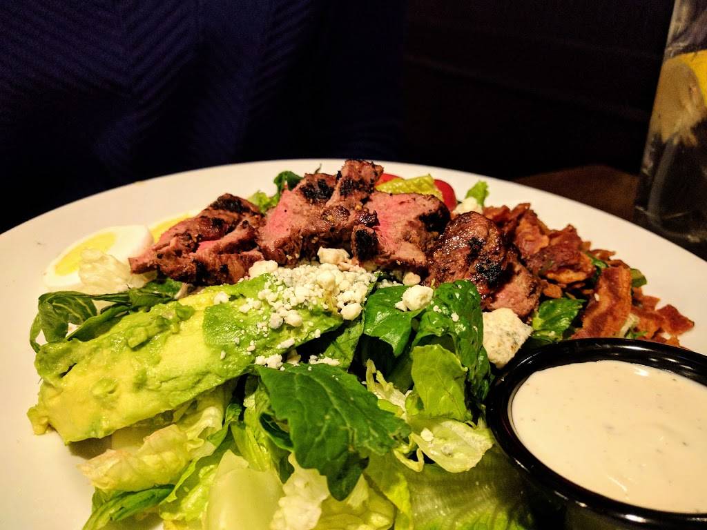 TGI Fridays | restaurant | 13071 Worldgate Dr, Herndon, VA 20170, USA | 7037879630 OR +1 703-787-9630