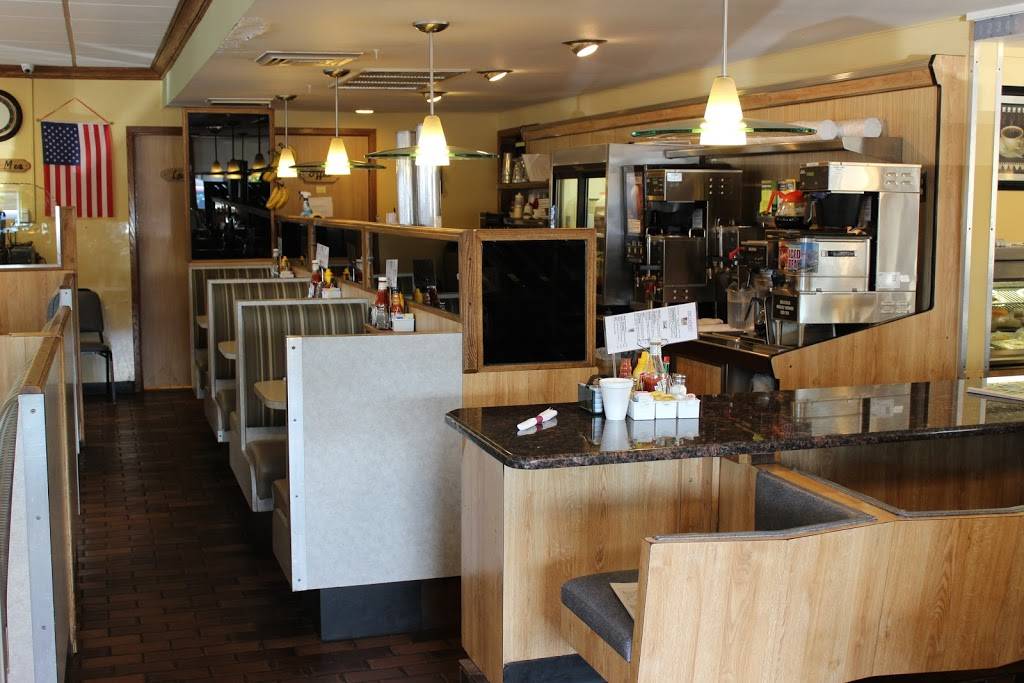 The Village Palace | restaurant | 4170 Orchard Lake Rd, West Bloomfield Township, MI 48323, USA | 2486823400 OR +1 248-682-3400