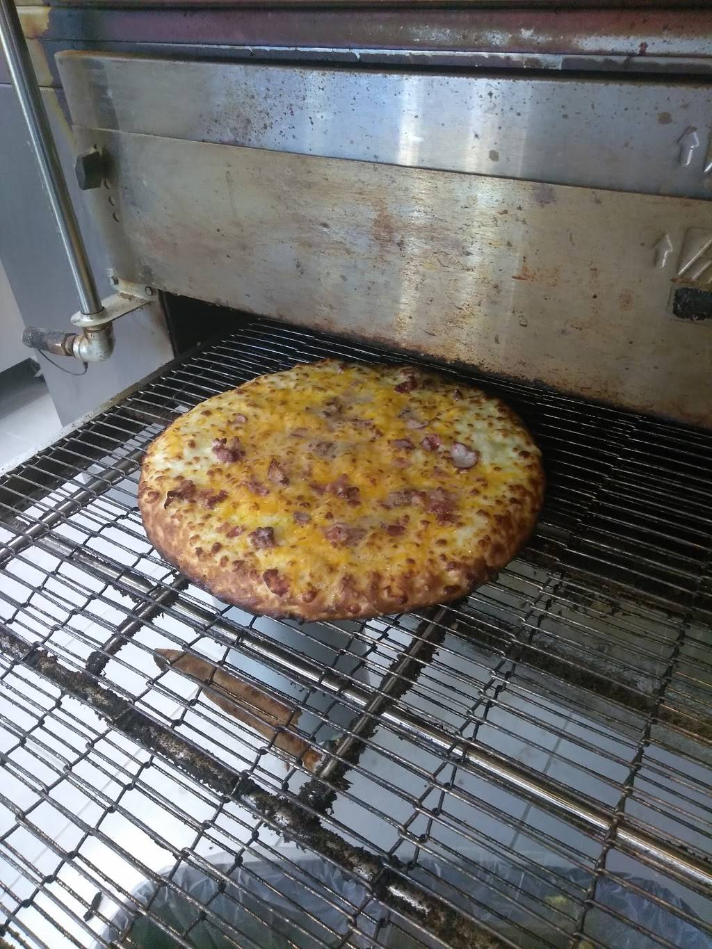 Papa Johns Pizza | restaurant | 102 River Oaks Dr, Tarboro, NC 27886, USA | 2525636650 OR +1 252-563-6650