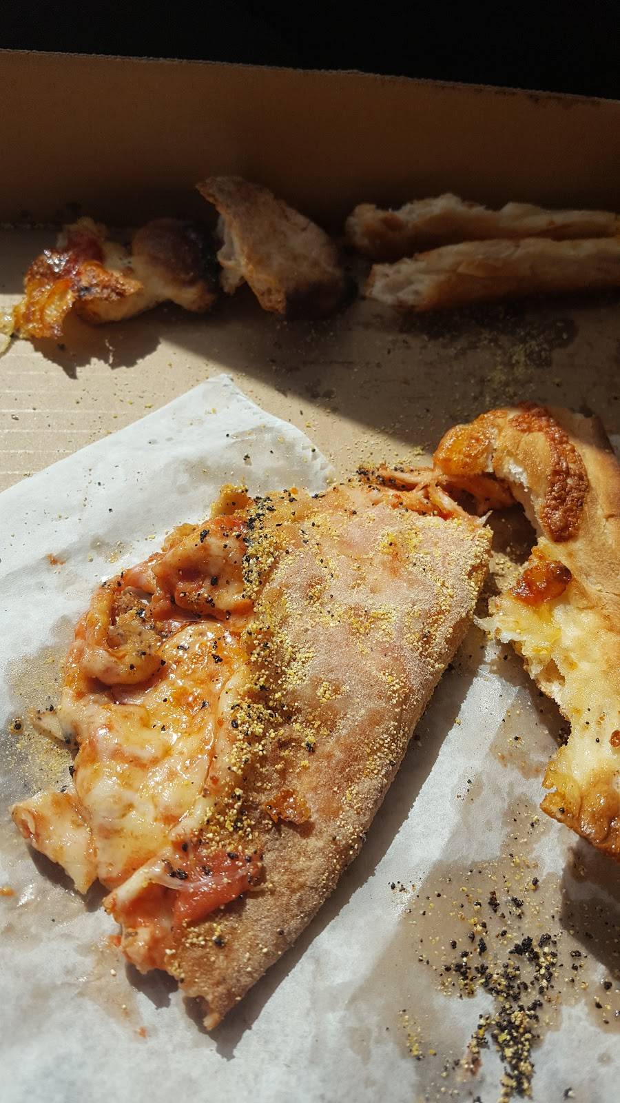 Famous Pizza | restaurant | 109 Fairfield St, Oldsmar, FL 34677, USA | 8138555228 OR +1 813-855-5228