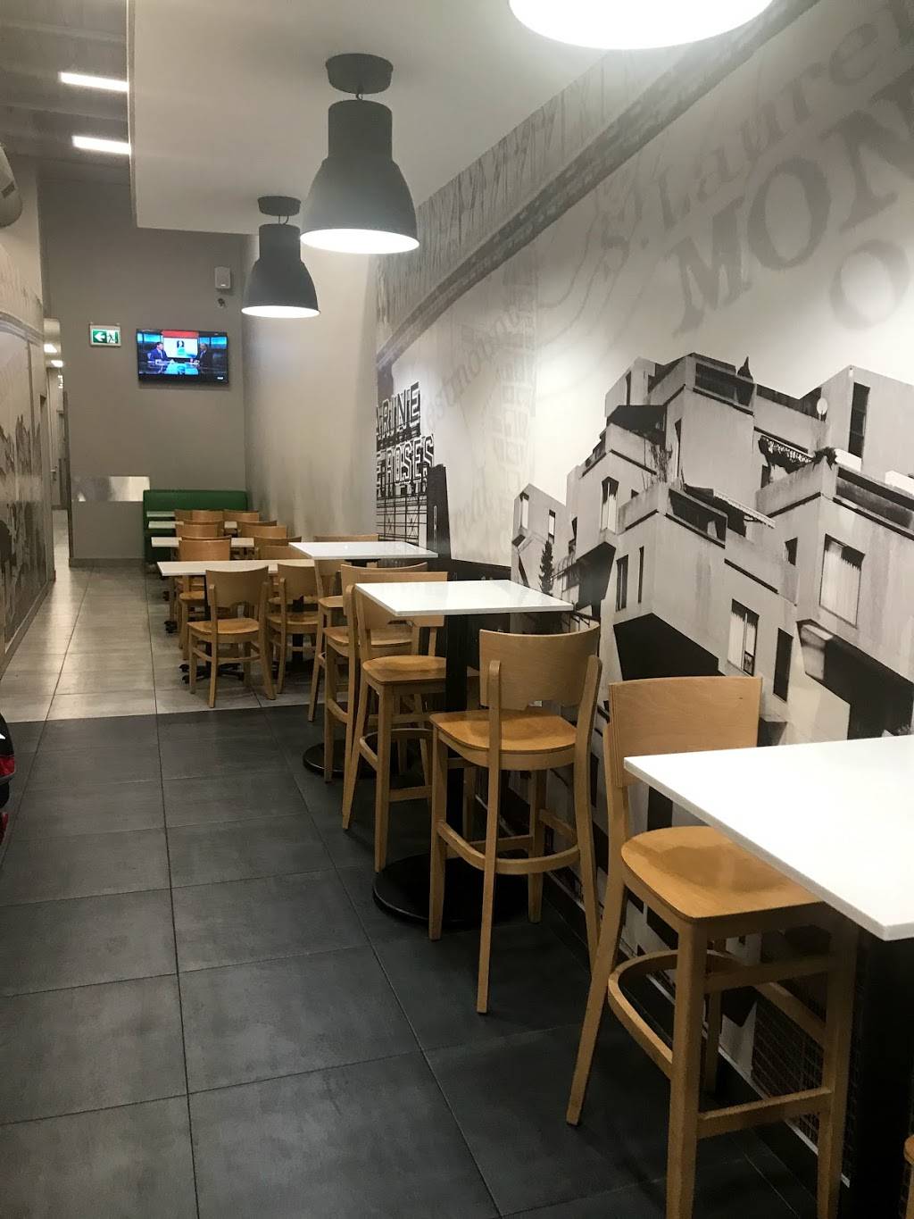 Dagwoods La Sandwicherie | restaurant | 3343 Boulevard des Sources, Dollard-des-Ormeaux, QC H9B 1Z8, Canada | 5146852046 OR +1 514-685-2046