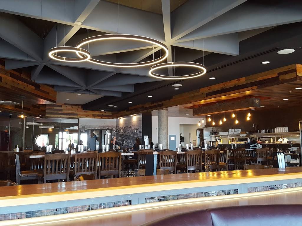 Silos Restaurant at Pier B | restaurant | 800 W Railroad St, Duluth, MN 55802, USA | 2183363430 OR +1 218-336-3430
