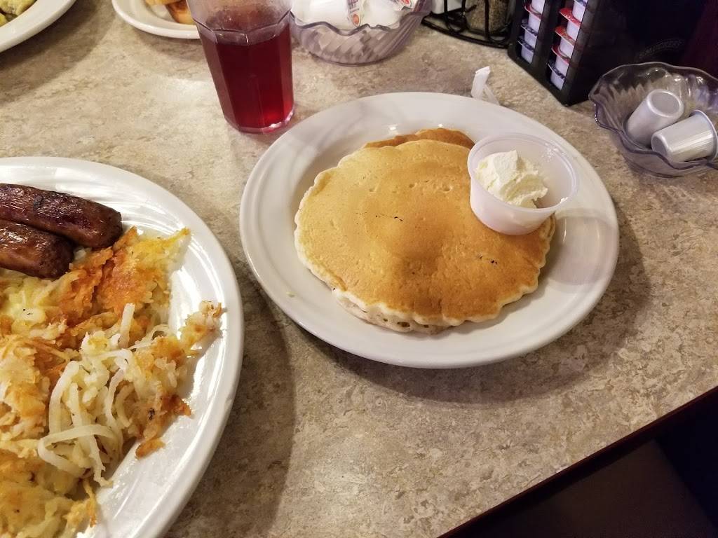 Sophias House of Pancakes | restaurant | 9344 Indianapolis Blvd, Highland, IN 46322, USA | 2199244955 OR +1 219-924-4955