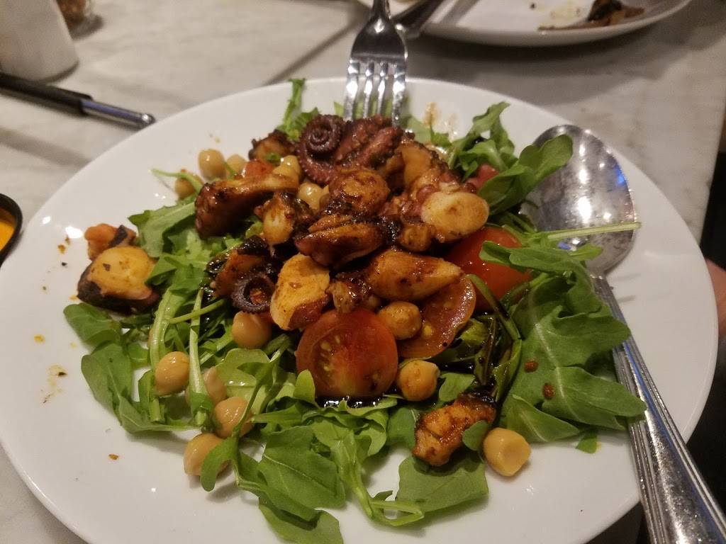 Urban CoalHouse Pizza + Bar | restaurant | 2 Bridge Ave, Red Bank, NJ 07701, USA | 7322121700 OR +1 732-212-1700