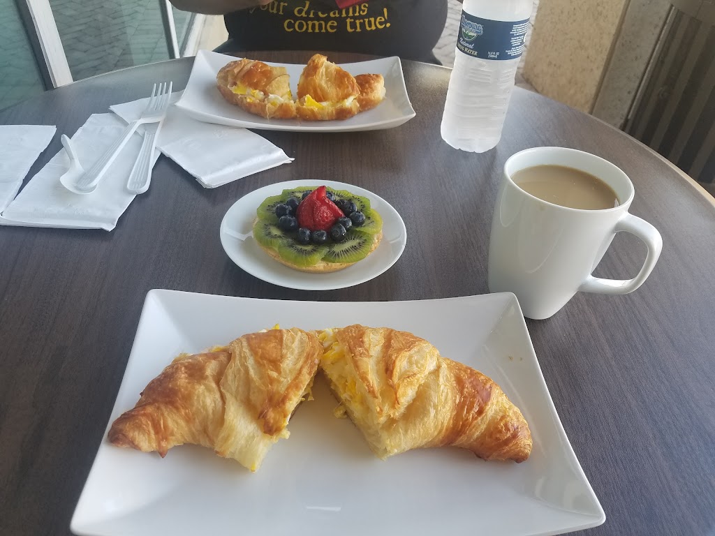 Eurobread & Cafe | bakery | 1000 Seminole Dr #100, Fort Lauderdale, FL 33304, USA | 9545683876 OR +1 954-568-3876