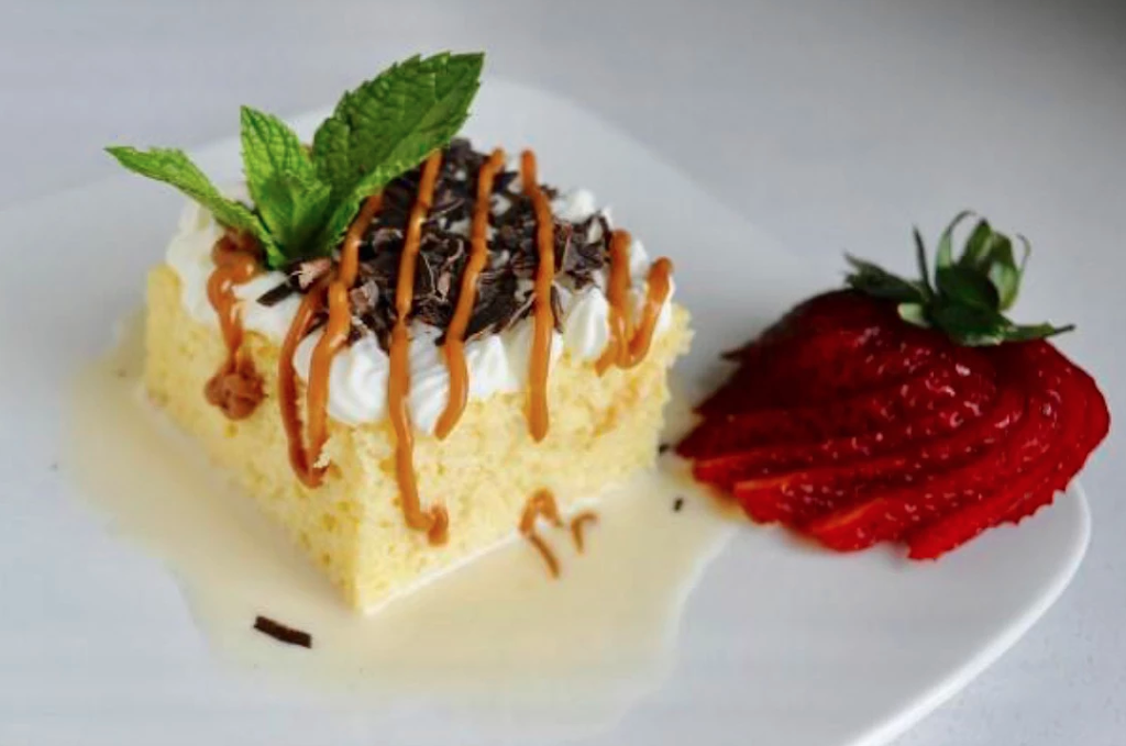 Monicas Mex-Tex Cantina | restaurant | 1326 S Lamar St, Dallas, TX 75215, USA | 2149287700 OR +1 214-928-7700