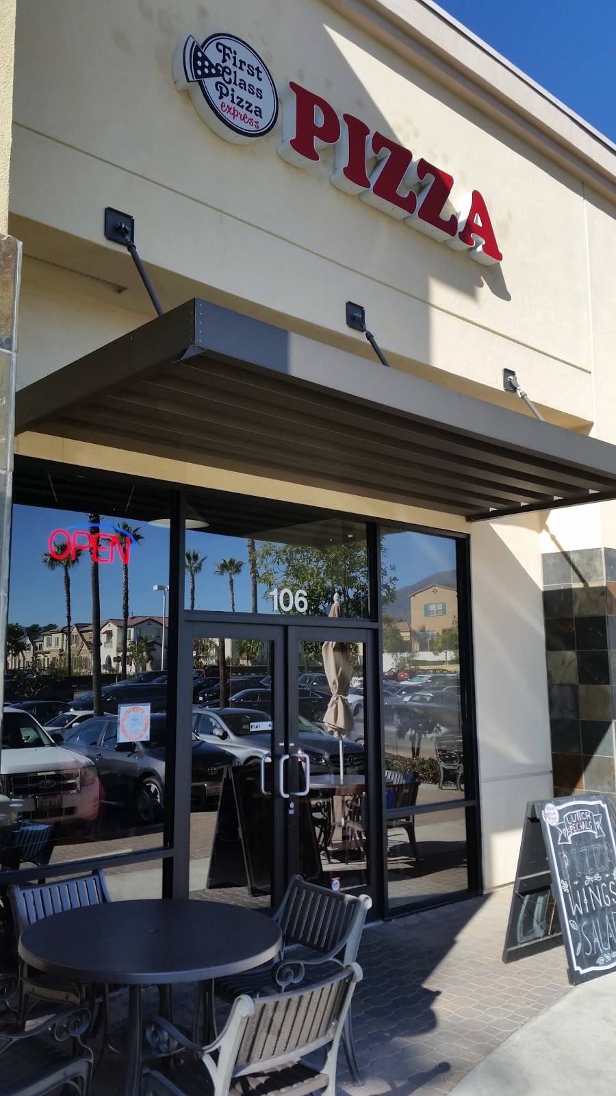 First Class Pizza | restaurant | 45 Auto Center Dr, Foothill Ranch, CA 92610, USA | 9493806377 OR +1 949-380-6377