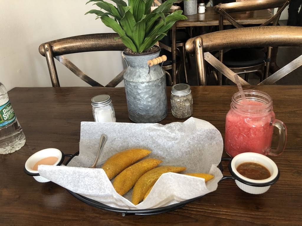 Casa Blanca | restaurant | 34 1/2 Canal St, Nashua, NH 03064, USA | 6035951670 OR +1 603-595-1670