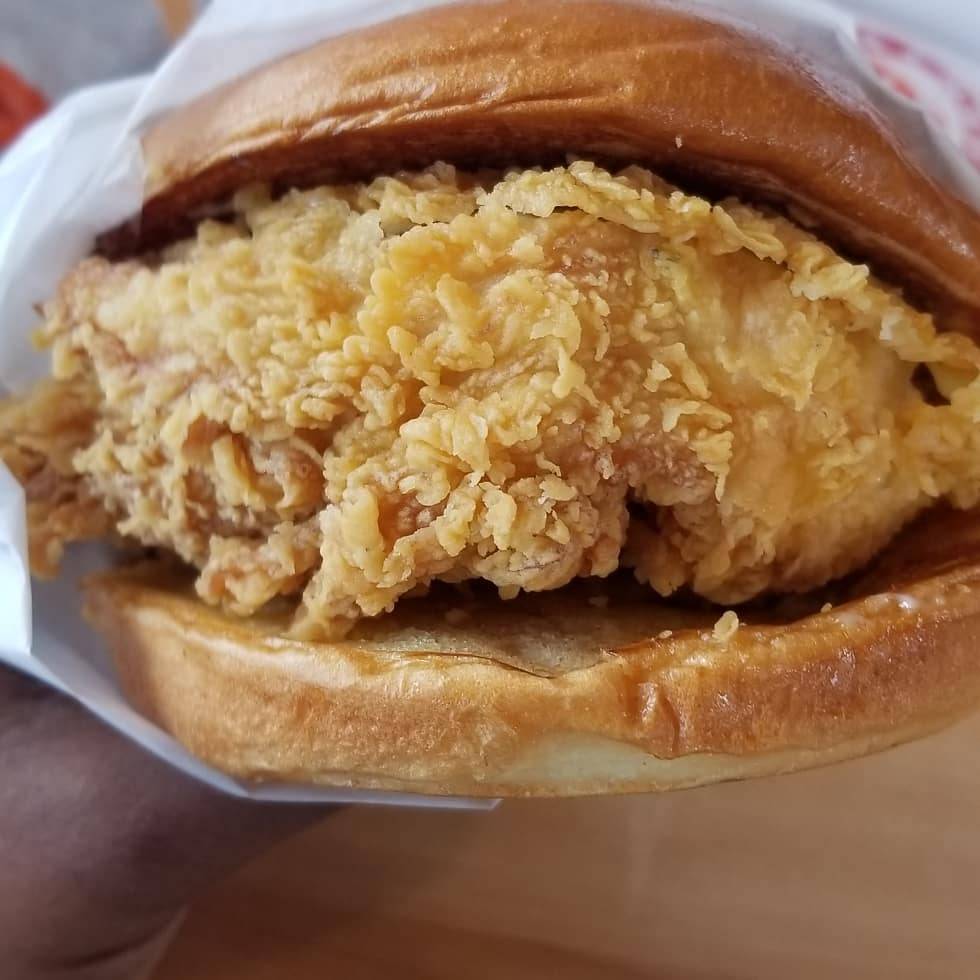 Popeyes Louisiana Kitchen | restaurant | 1589 Earl L Core Rd, Morgantown, WV 26505, USA | 3043812286 OR +1 304-381-2286