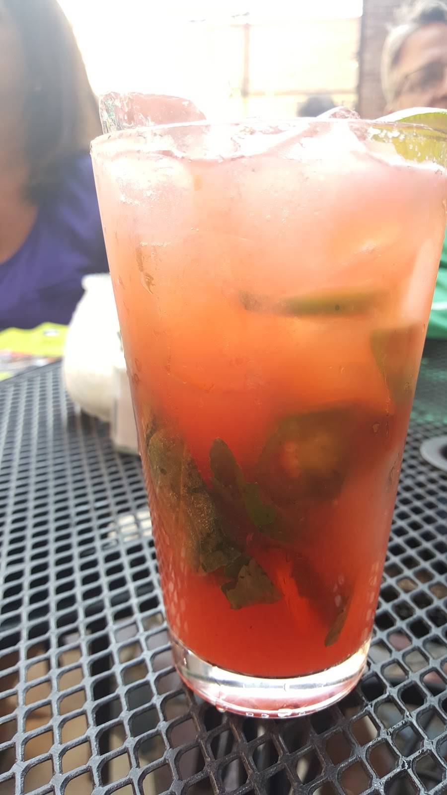 Wells On Wells | restaurant | 1617 N Wells St, Chicago, IL 60614, USA | 3129441617 OR +1 312-944-1617