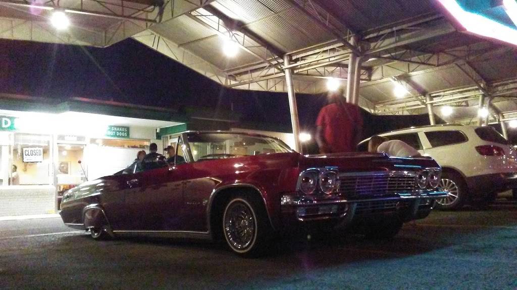 Theos Drive Inn | restaurant | 2626 E Main St, Grand Prairie, TX 75050, USA | 9722623309 OR +1 972-262-3309