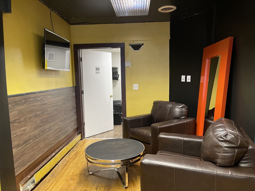 Lot G | restaurant | 20 N Washington St, Ypsilanti, MI 48197, USA | 7343404135 OR +1 734-340-4135