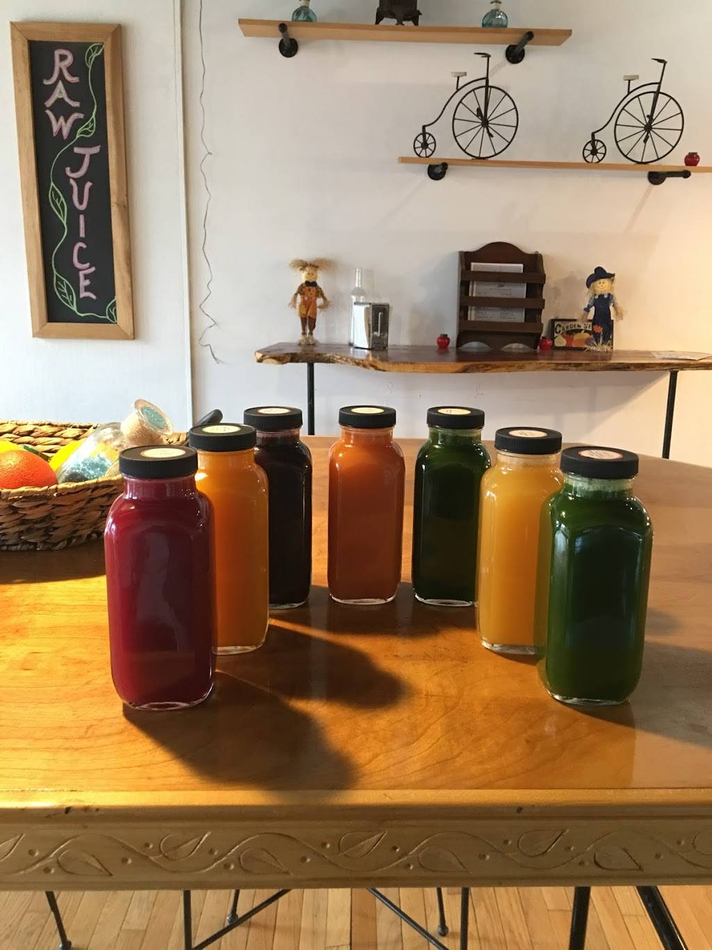 JuiceUp Coldpress Juice | restaurant | 13206 Shaker Square, Cleveland, OH 44120, USA | 2164047587 OR +1 216-404-7587