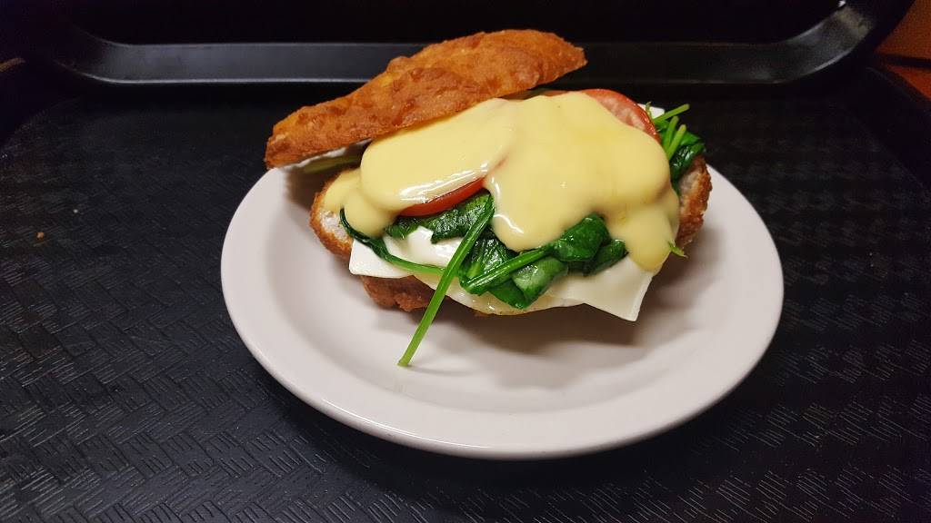 Marys | restaurant | 288 Union St, New Bedford, MA 02740, USA | 7742020236 OR +1 774-202-0236