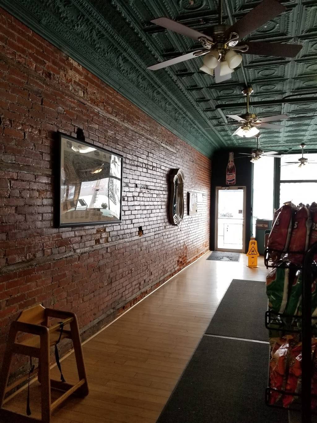 Pickle-Barrell Subs | meal takeaway | 2418 Central Ave, Dubuque, IA 52001, USA | 5635579830 OR +1 563-557-9830