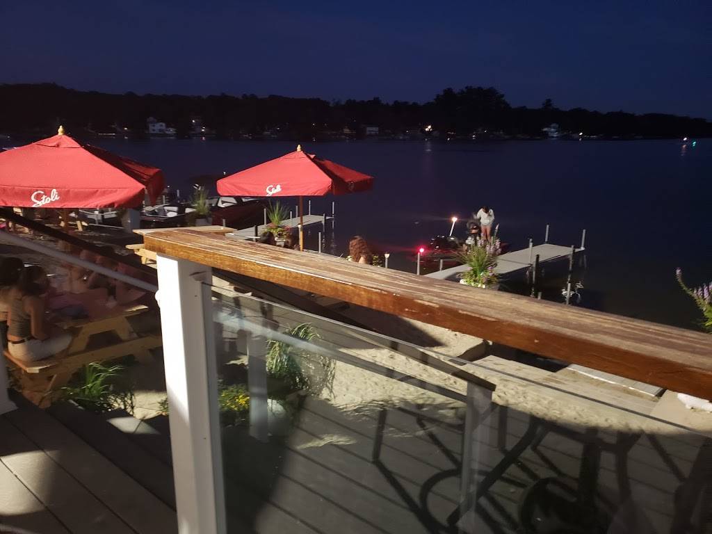 Shoreline beach club | restaurant | 38 Elm St, Tyngsborough, MA 01879, USA | 9782265538 OR +1 978-226-5538