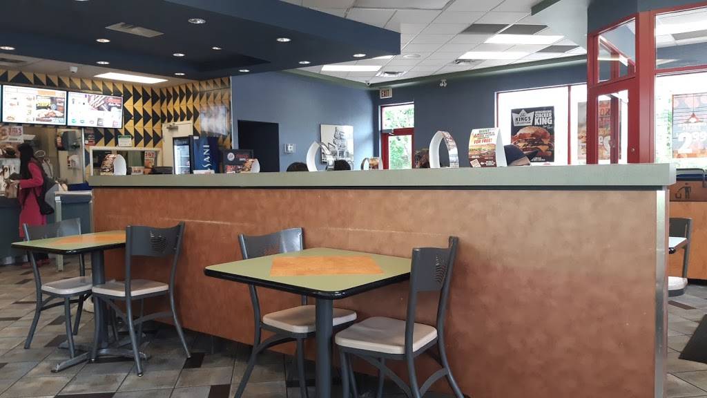 Burger King | restaurant | 1289-1297 Marlborough Ct, Oakville, ON L6H 2R9, Canada | 9058499973 OR +1 905-849-9973