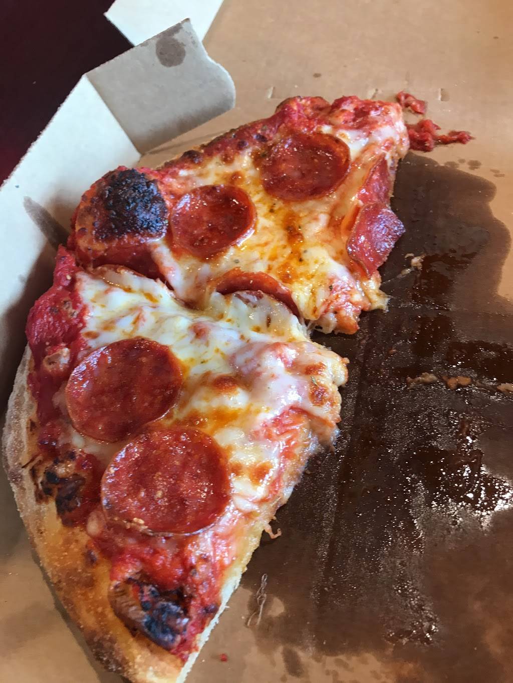 Foxs Pizza Den | restaurant | 3846 PA-31, Donegal, PA 15628, USA | 7245933697 OR +1 724-593-3697