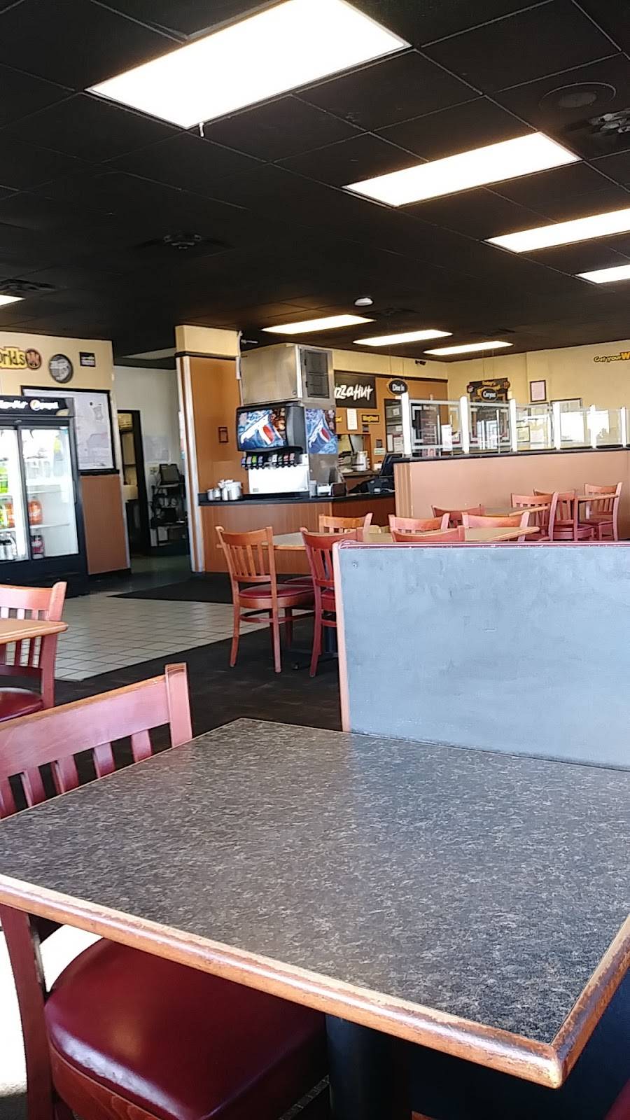 Pizza Hut | meal takeaway | 2337 N Chester Ave, Bakersfield, CA 93308, USA | 6613934200 OR +1 661-393-4200