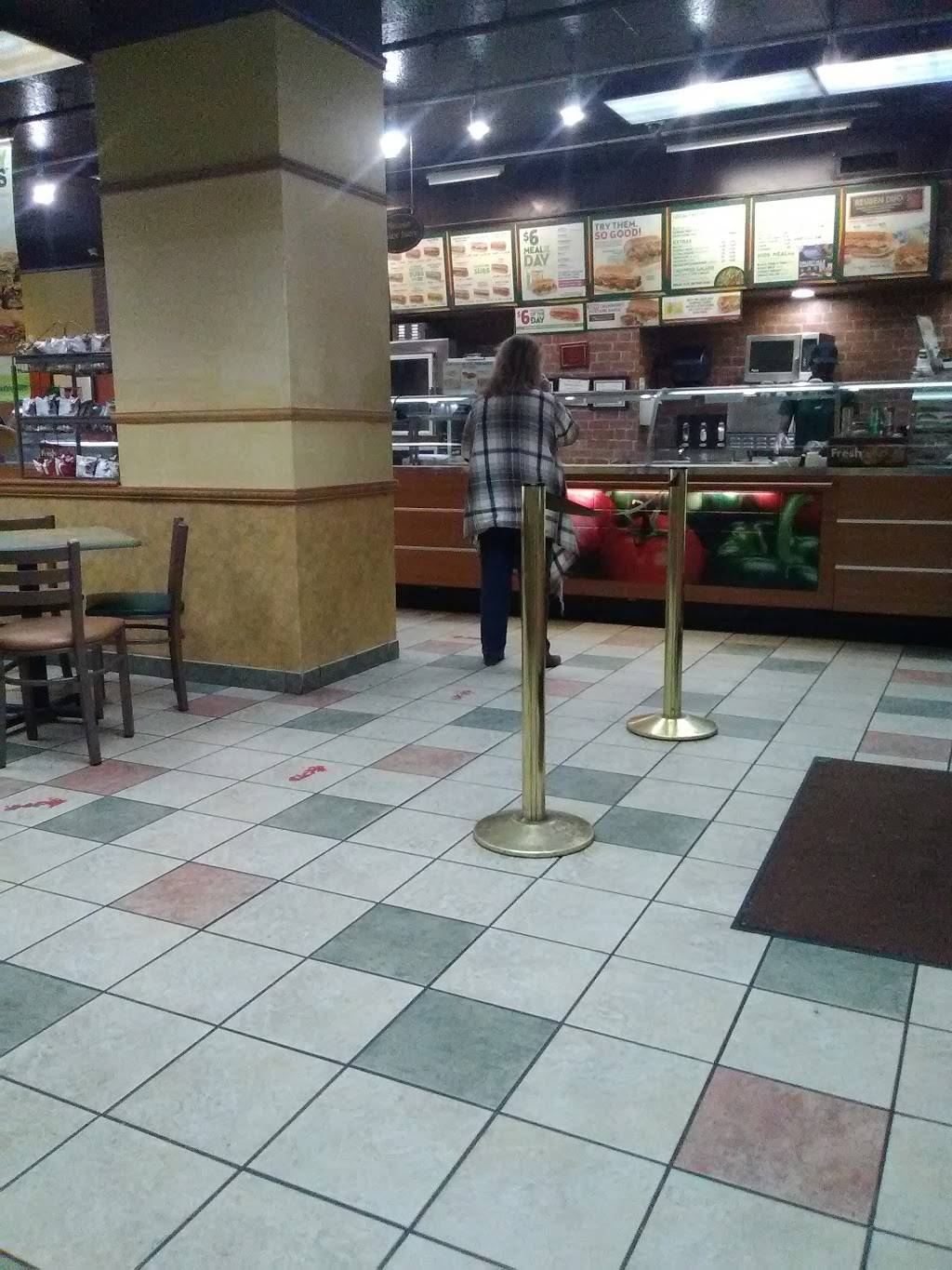 Subway | restaurant | 425 Texas St, Shreveport, LA 71101, USA | 3184244202 OR +1 318-424-4202