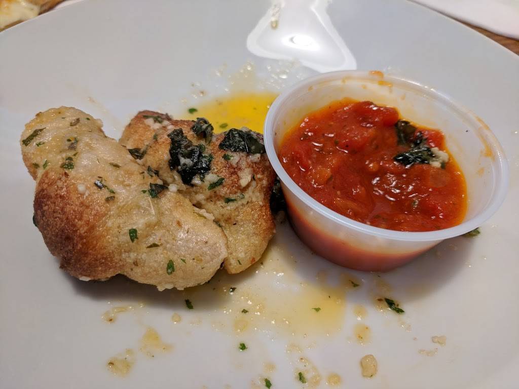 Bella Roma Pizza | restaurant | 117 Main St, North Adams, MA 01247, USA | 4136636666 OR +1 413-663-6666