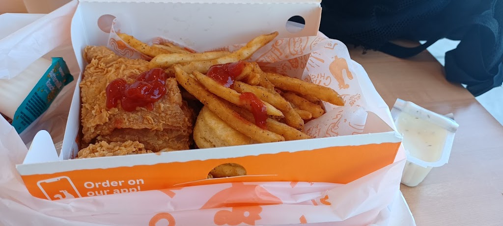 Popeyes Louisiana Kitchen | restaurant | 12622 Long Beach Blvd, Lynwood, CA 90262, USA | 3104381648 OR +1 310-438-1648