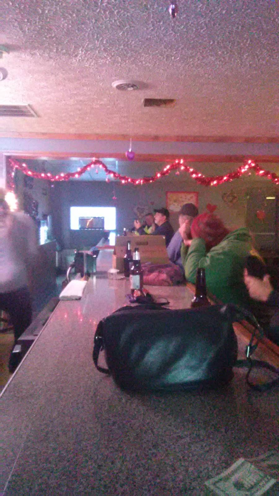 Baileys Pizza House | restaurant | 11991 Island Rd, Grafton, OH 44044, USA | 4407483104 OR +1 440-748-3104