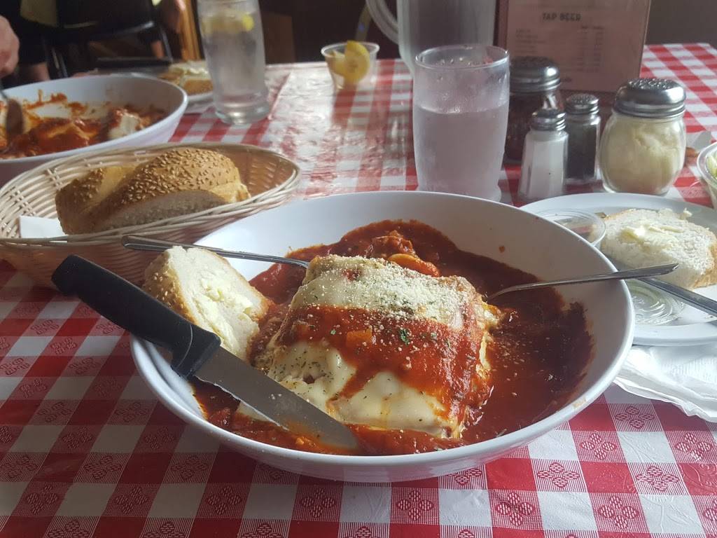 Dom & Phil DeMarinis Original Recipes | restaurant | 1211 E Conway St, Milwaukee, WI 53207, USA | 4144812348 OR +1 414-481-2348