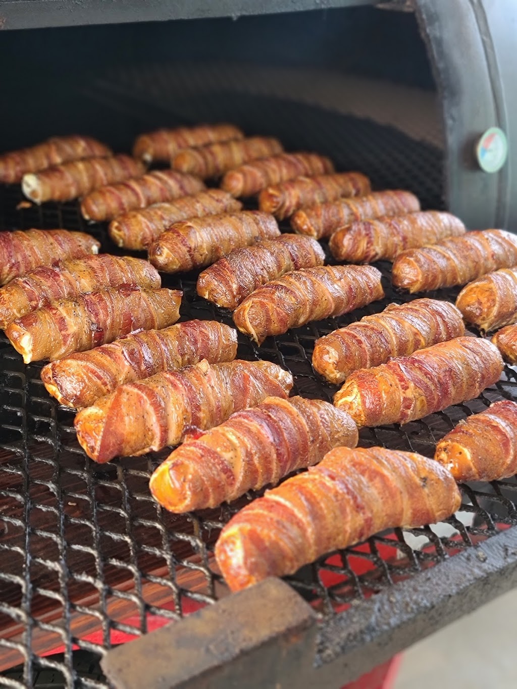 Gunsmoke BBQ | restaurant | 21 Rancho Nuevo St, Roma, TX 78584, USA | 9563527633 OR +1 956-352-7633