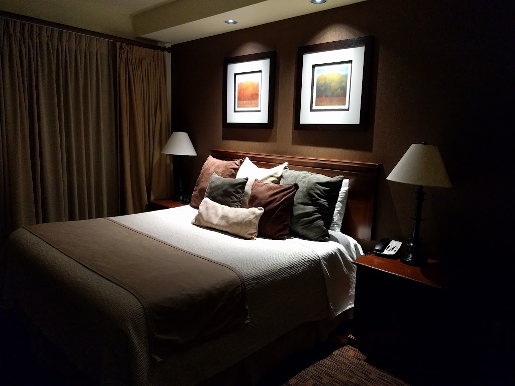 Feather Falls Casino & Lodge | restaurant | 3 Alverda Dr, Oroville, CA 95966, USA | 5305333885 OR +1 530-533-3885