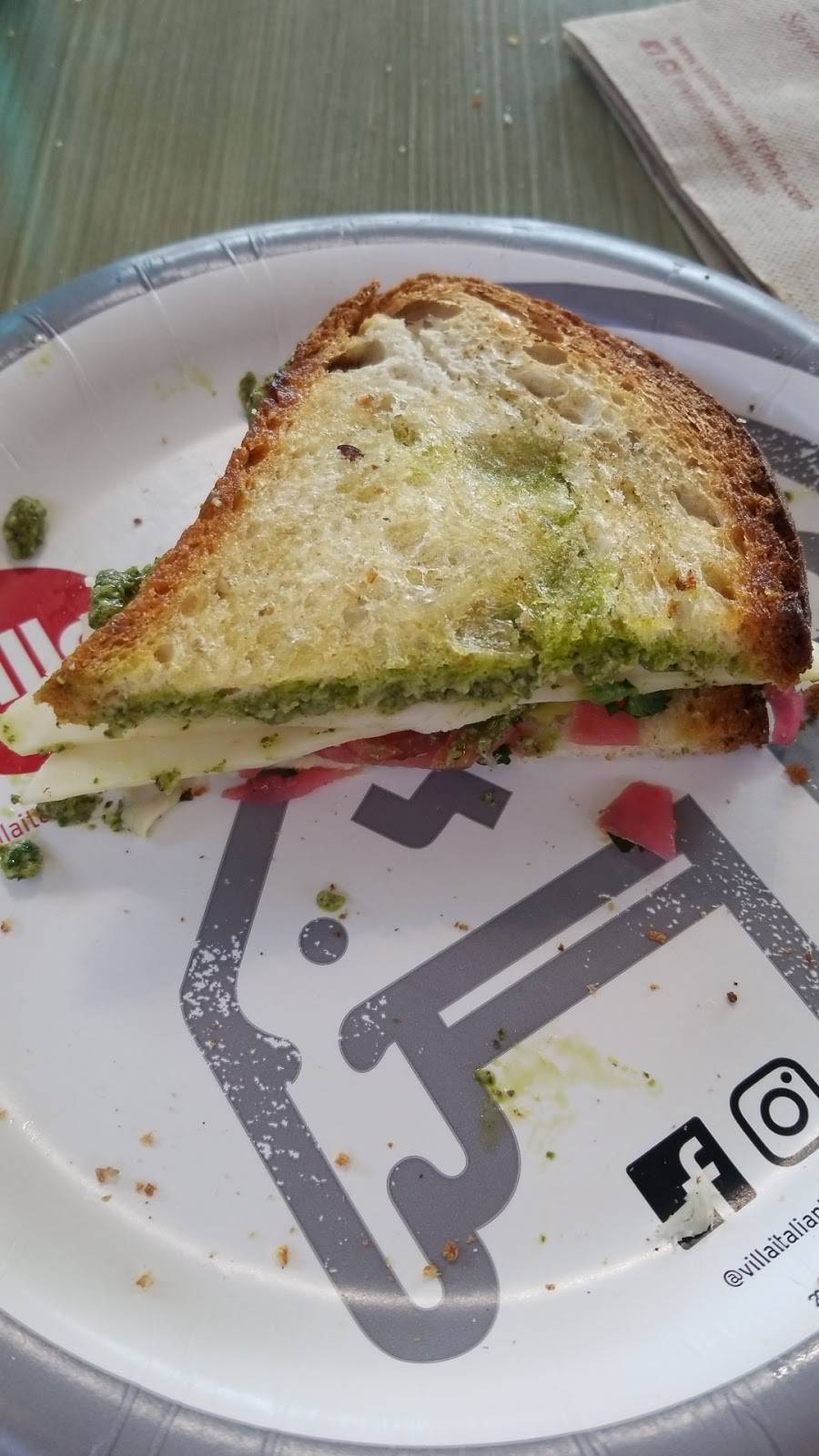 Green Leafs & Bananas | restaurant | 1 West Flatiron Crossing Dr Sp Ff220, Broomfield, CO 80021, USA | 7192497313 OR +1 719-249-7313