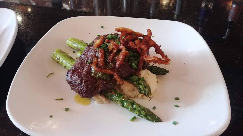 The Whisky Lounge at Ginas | restaurant | 45 N 2nd St, Platteville, WI 53818, USA | 6083486505 OR +1 608-348-6505