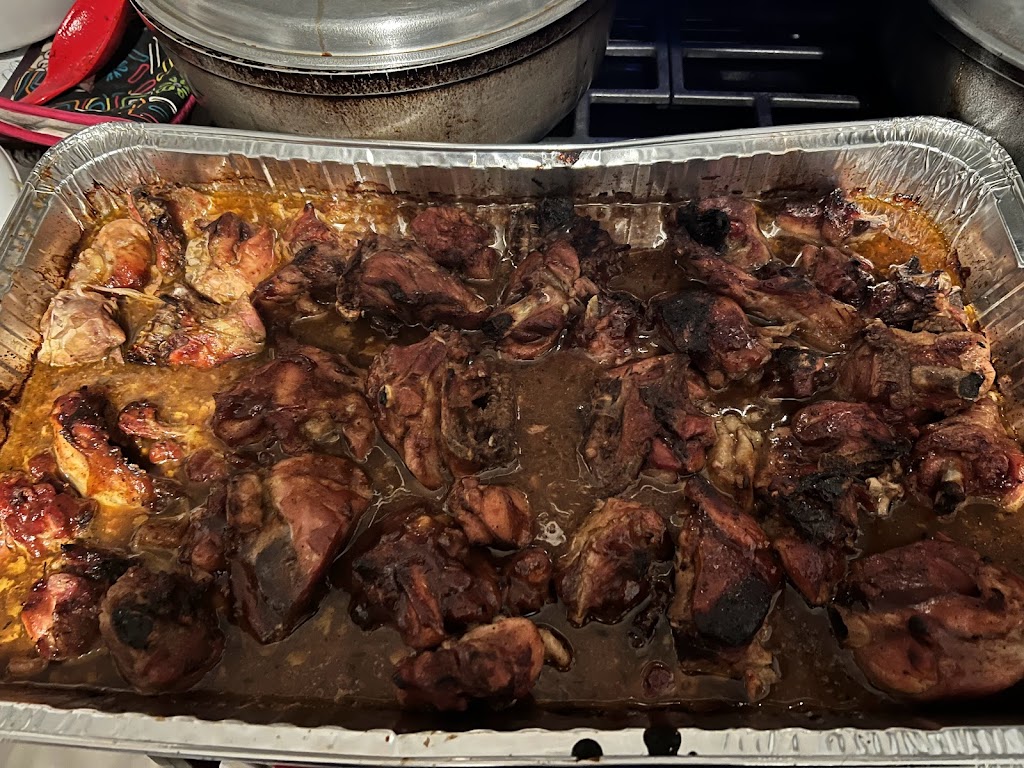 Muma Kitchen PotABellyfull | restaurant | 207 Greenfield St, Hartford, CT 06112, USA | 8608405401 OR +1 860-840-5401