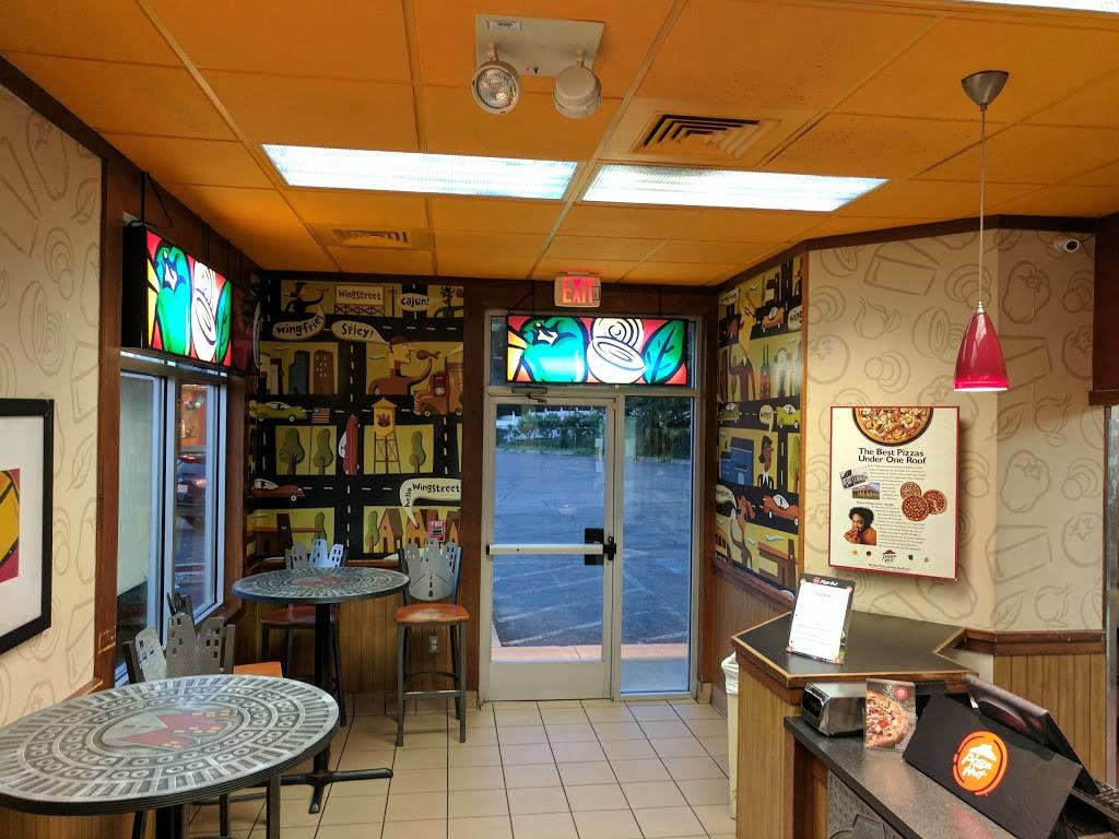 Pizza Hut | meal takeaway | 950 Hyde Park Ave, Hyde Park, MA 02136, USA | 6179102101 OR +1 617-910-2101