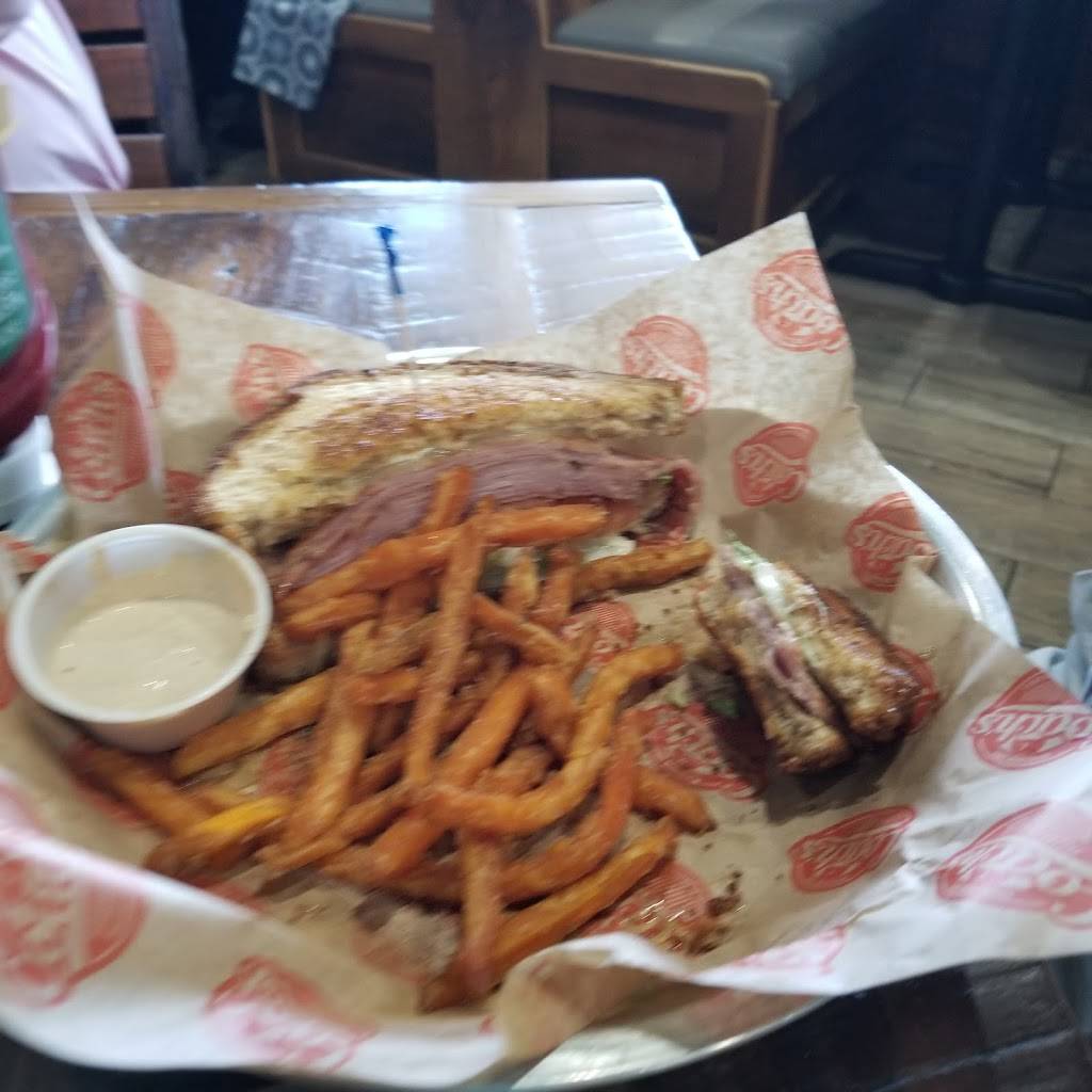 Coach’s Neighborhood Grill | restaurant | 1707 S Horner Blvd, Sanford, NC 27330, USA | 9198423099 OR +1 919-842-3099