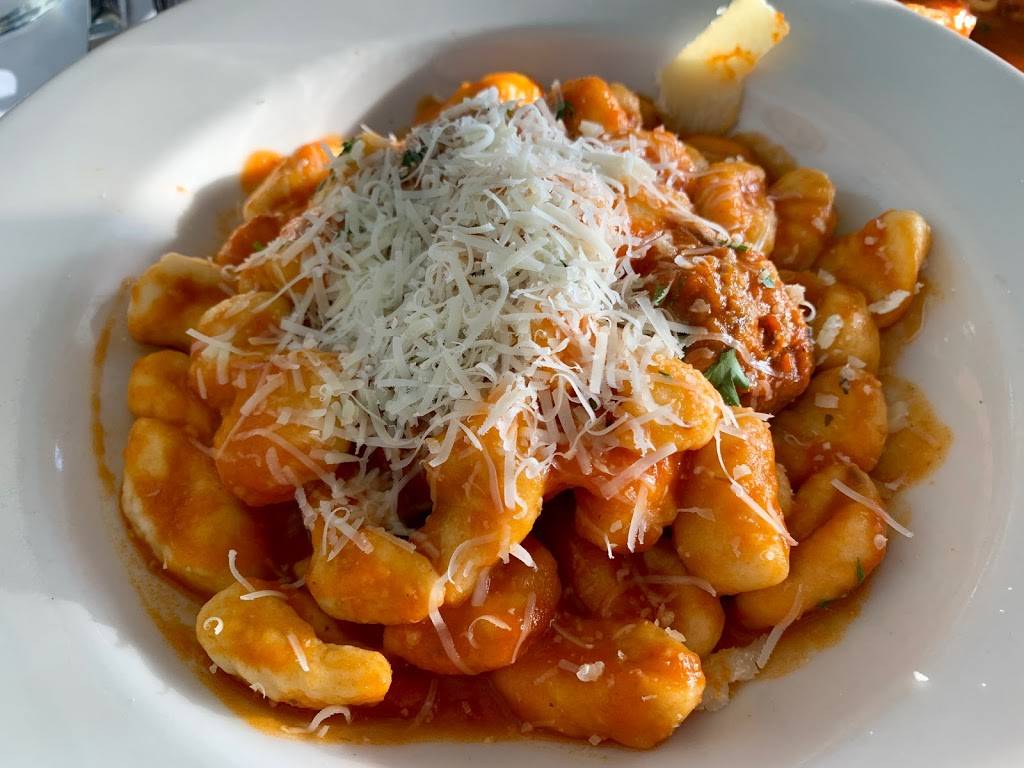 Gigino At Wagner Park | restaurant | 20 Battery Pl, New York, NY 10004, USA | 2125282228 OR +1 212-528-2228