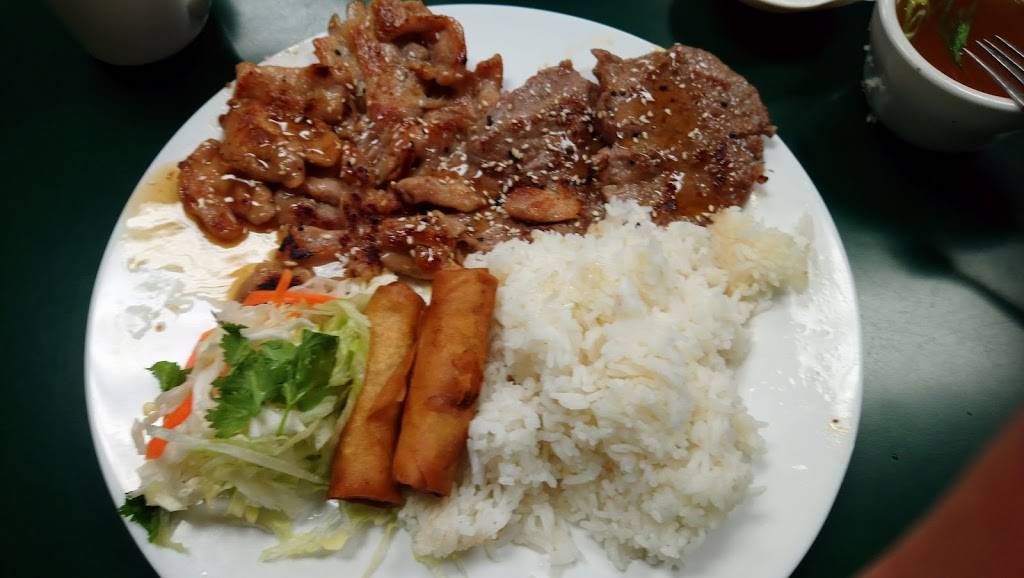 Viet Thai Basil Restaurant | restaurant | 67 Brant Ave, Brantford, ON N3T 3G6, Canada | 5193047333 OR +1 519-304-7333