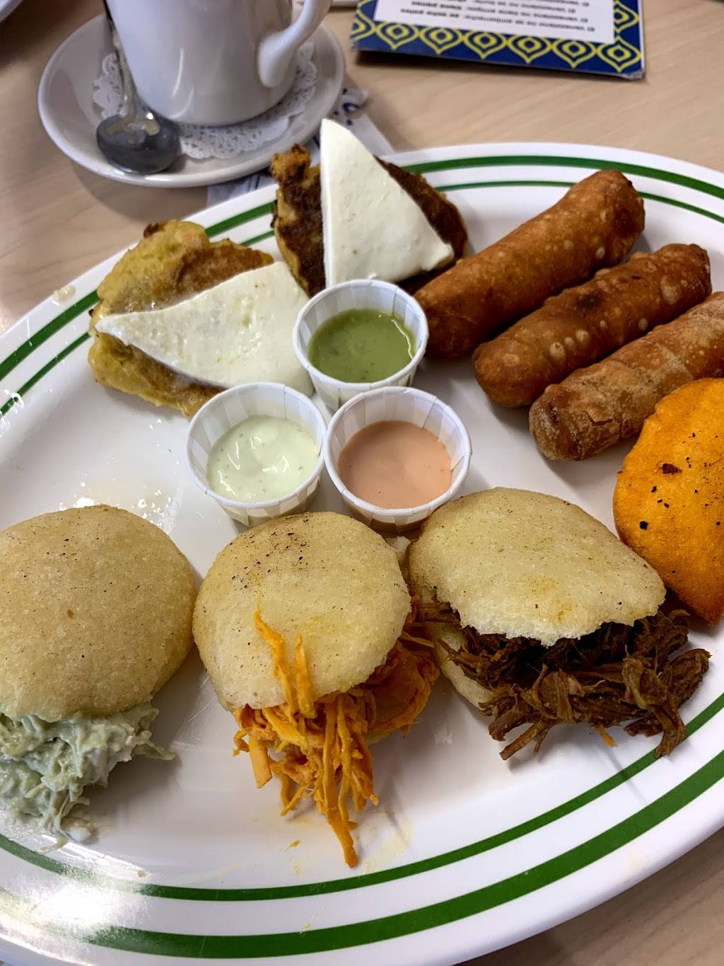 Dona Arepa Restaurant | restaurant | 3090 S Jog Rd, Greenacres, FL 33467, USA | 5613288790 OR +1 561-328-8790