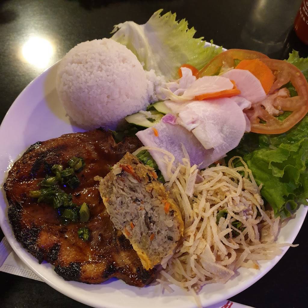 Pho Little Saigon Restaurant | restaurant | 3775 W Spring Mountain Rd, Las Vegas, NV 89102, USA | 7022212111 OR +1 702-221-2111