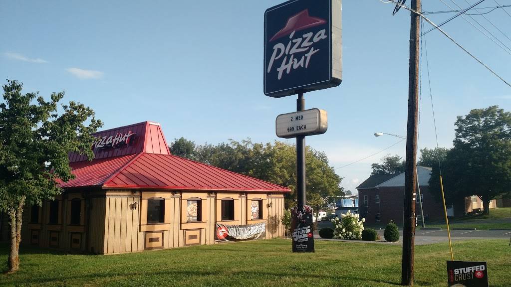 Pizza Hut | meal takeaway | 297 Seneca Trail, Ronceverte, WV 24970, USA | 3046457501 OR +1 304-645-7501