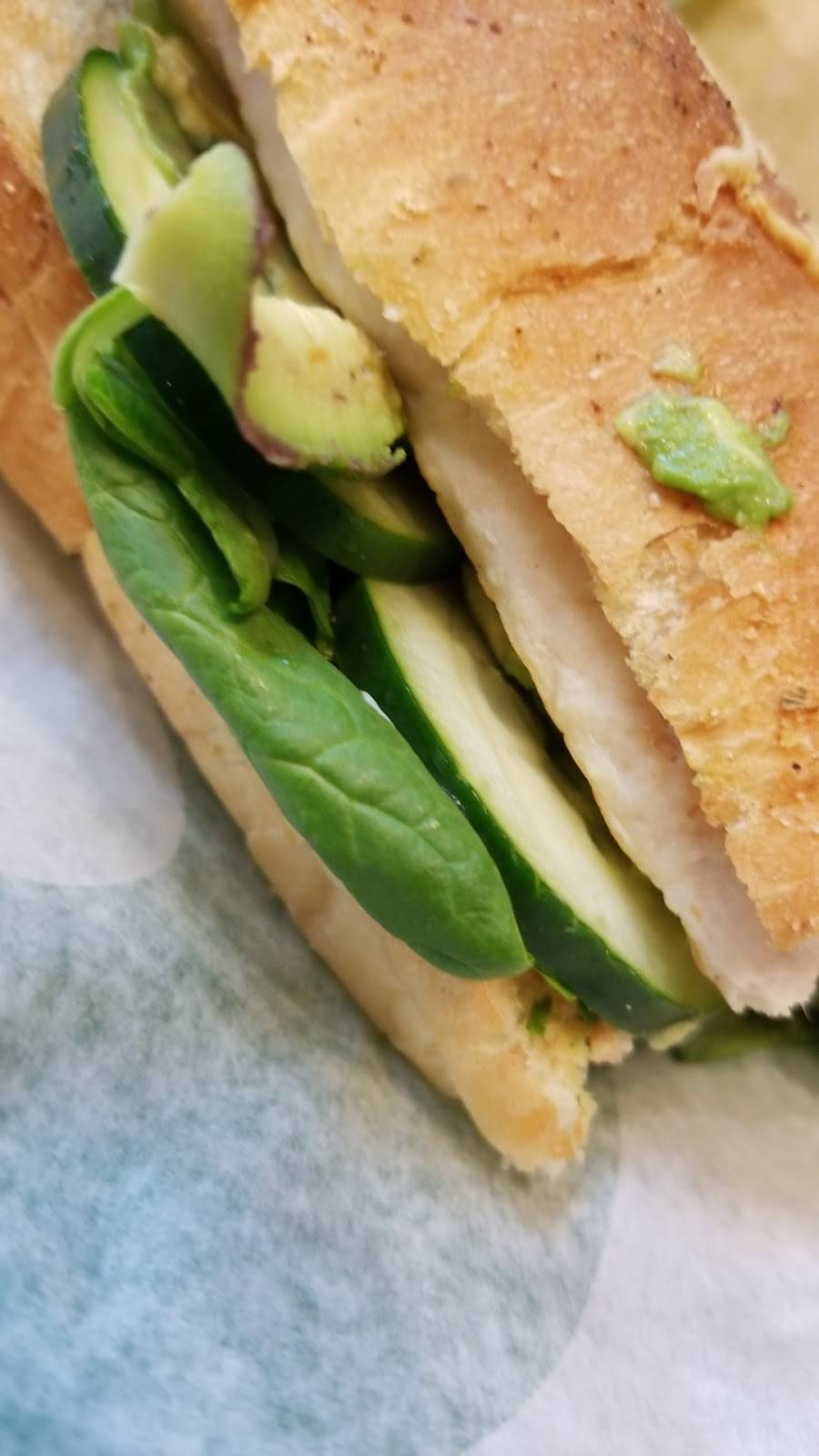 Subway | restaurant | 15 E 16th St, Merced, CA 95340, USA | 2093840936 OR +1 209-384-0936