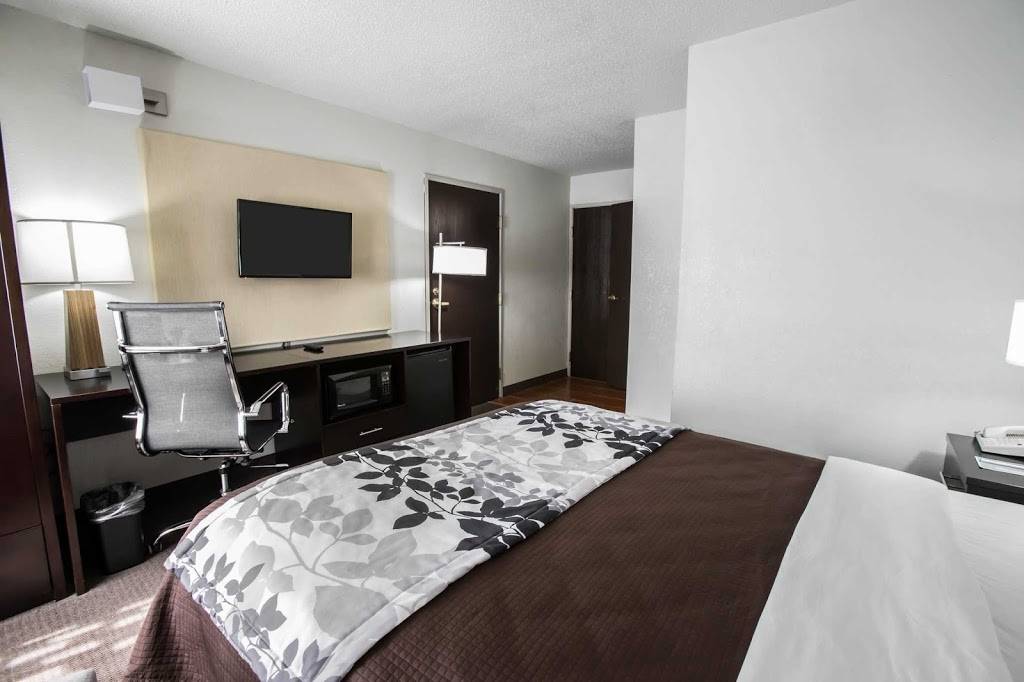 Sleep Inn | restaurant | 725 Clark Dr, Rockford, IL 61107, USA | 8153988900 OR +1 815-398-8900