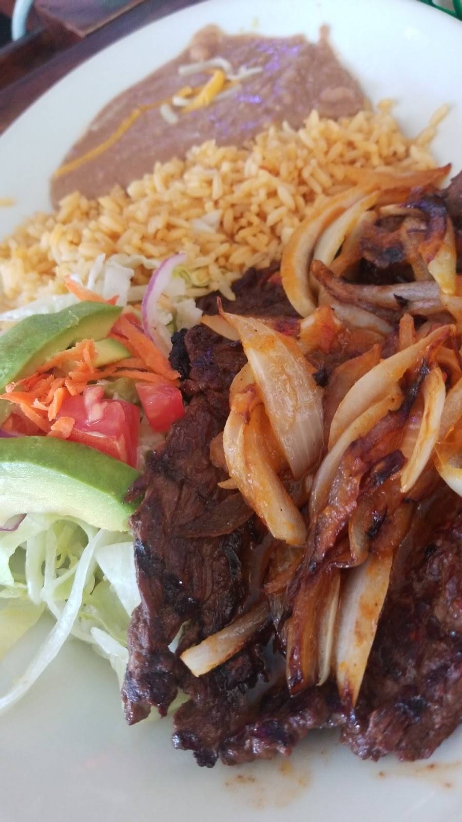 Garibaldis Sports Bar & Grill | restaurant | 1235 E Hillsborough Ave, Tampa, FL 33604, USA | 8132325048 OR +1 813-232-5048