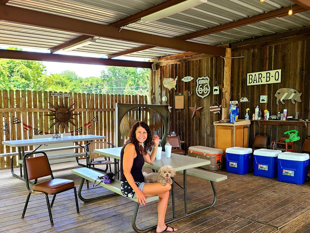 The Squealin Pig | restaurant | 4303 US-61, Vicksburg, MS 39180, USA | 6012183254 OR +1 601-218-3254